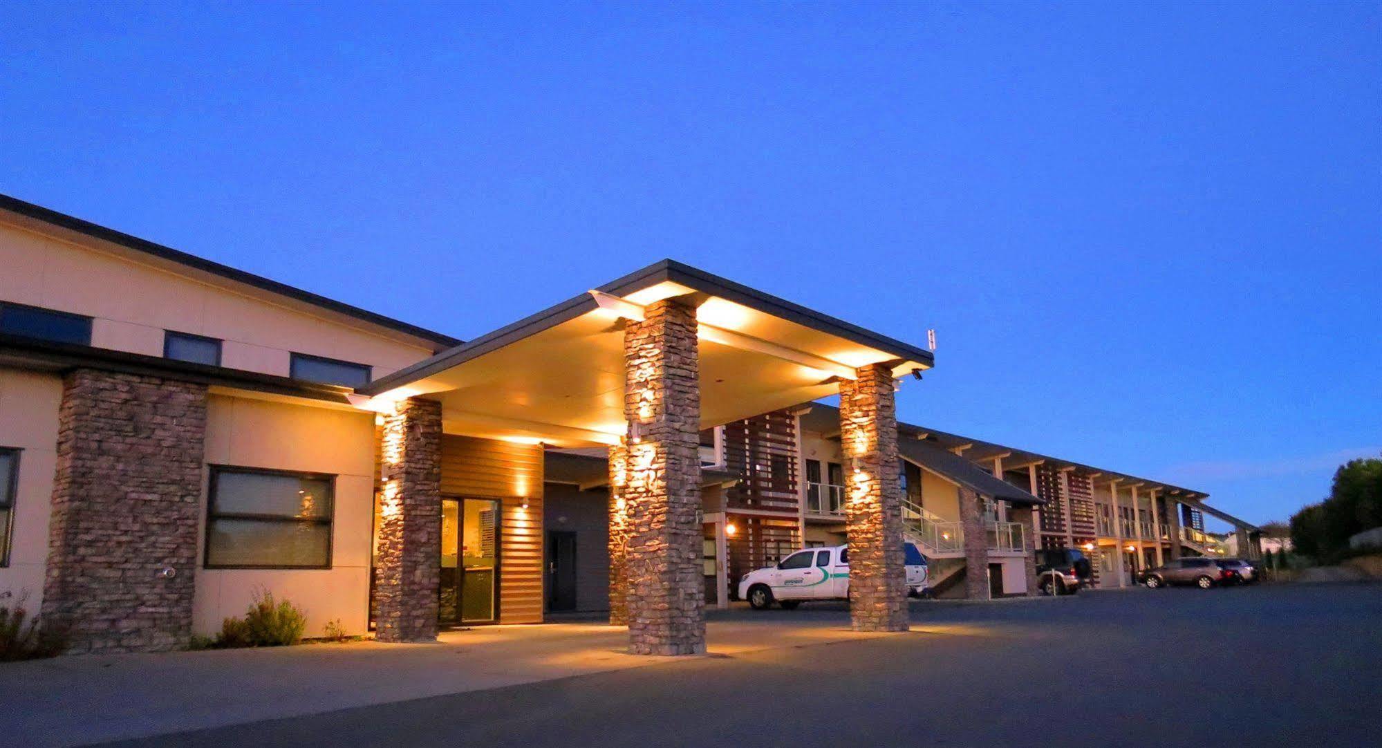 Amity Court Motel Стратфорд Экстерьер фото